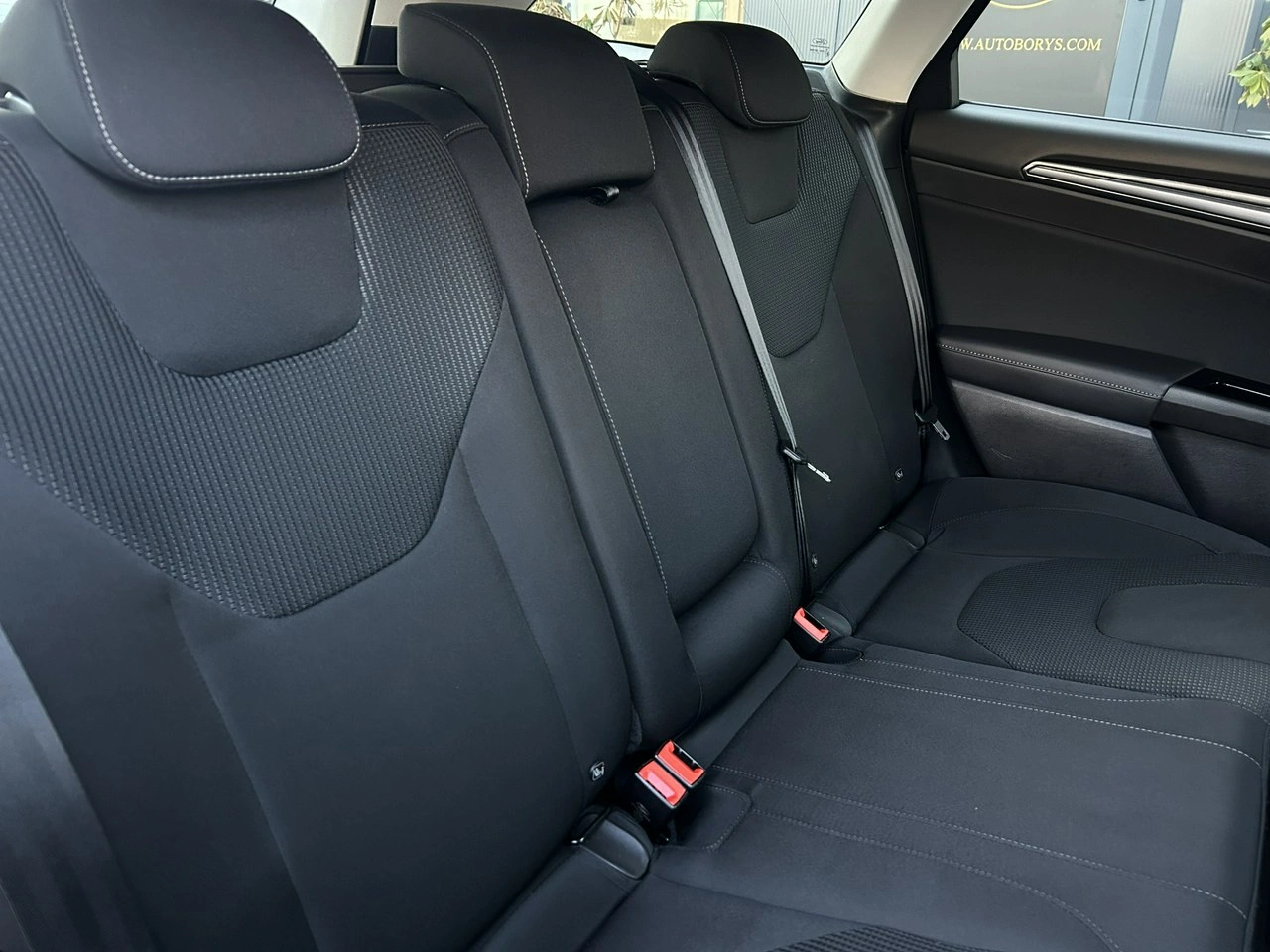 Ford Mondeo - Zdjęcie 37