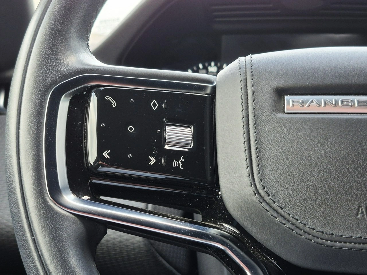 Land Rover Range Rover Evoque - Zdjęcie 25