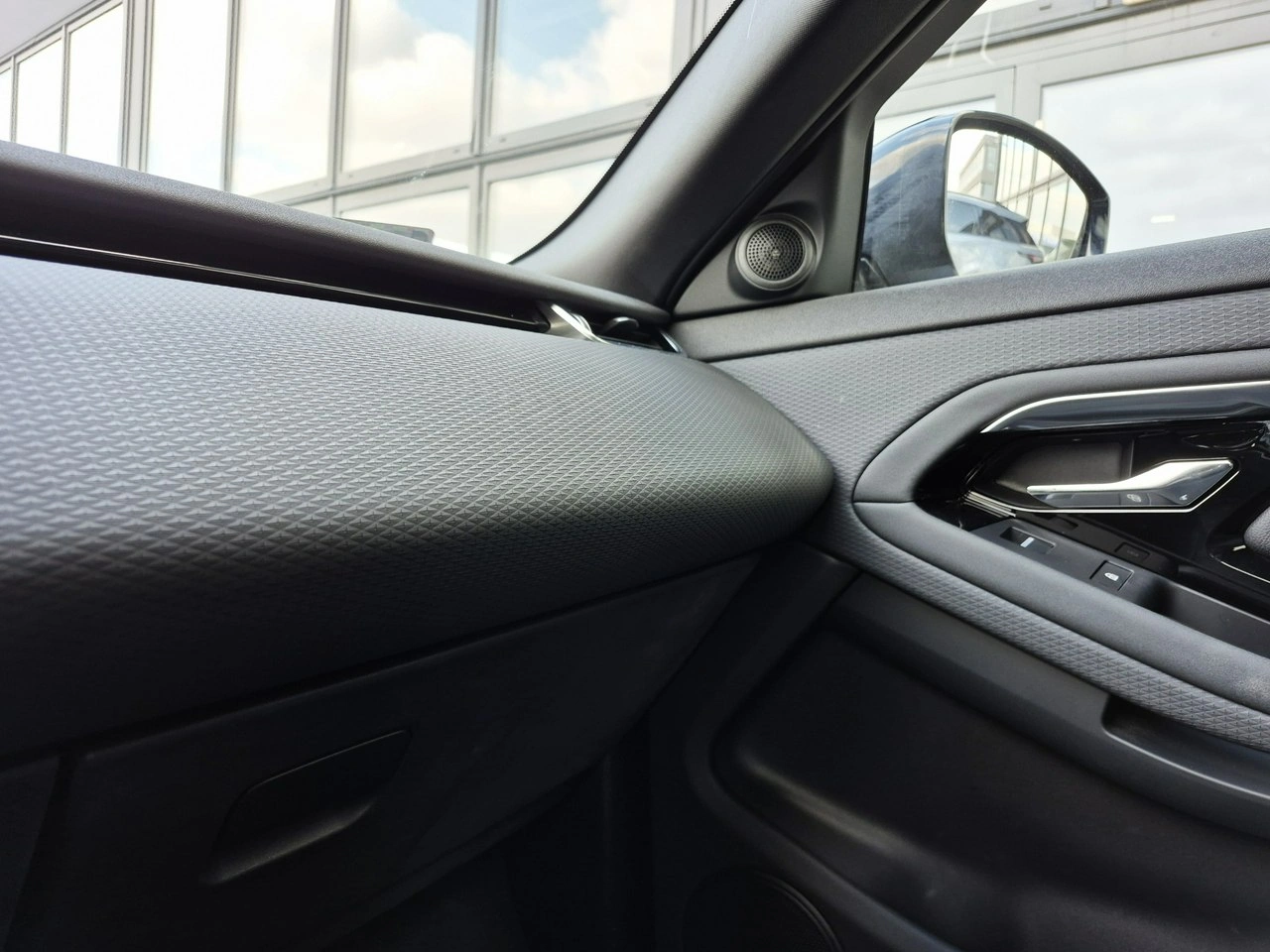 Land Rover Range Rover Evoque - Zdjęcie 30