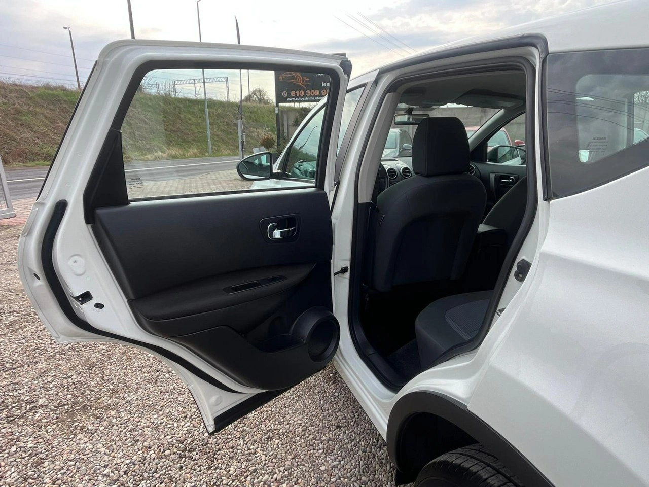 Nissan Qashqai - Zdjęcie 14