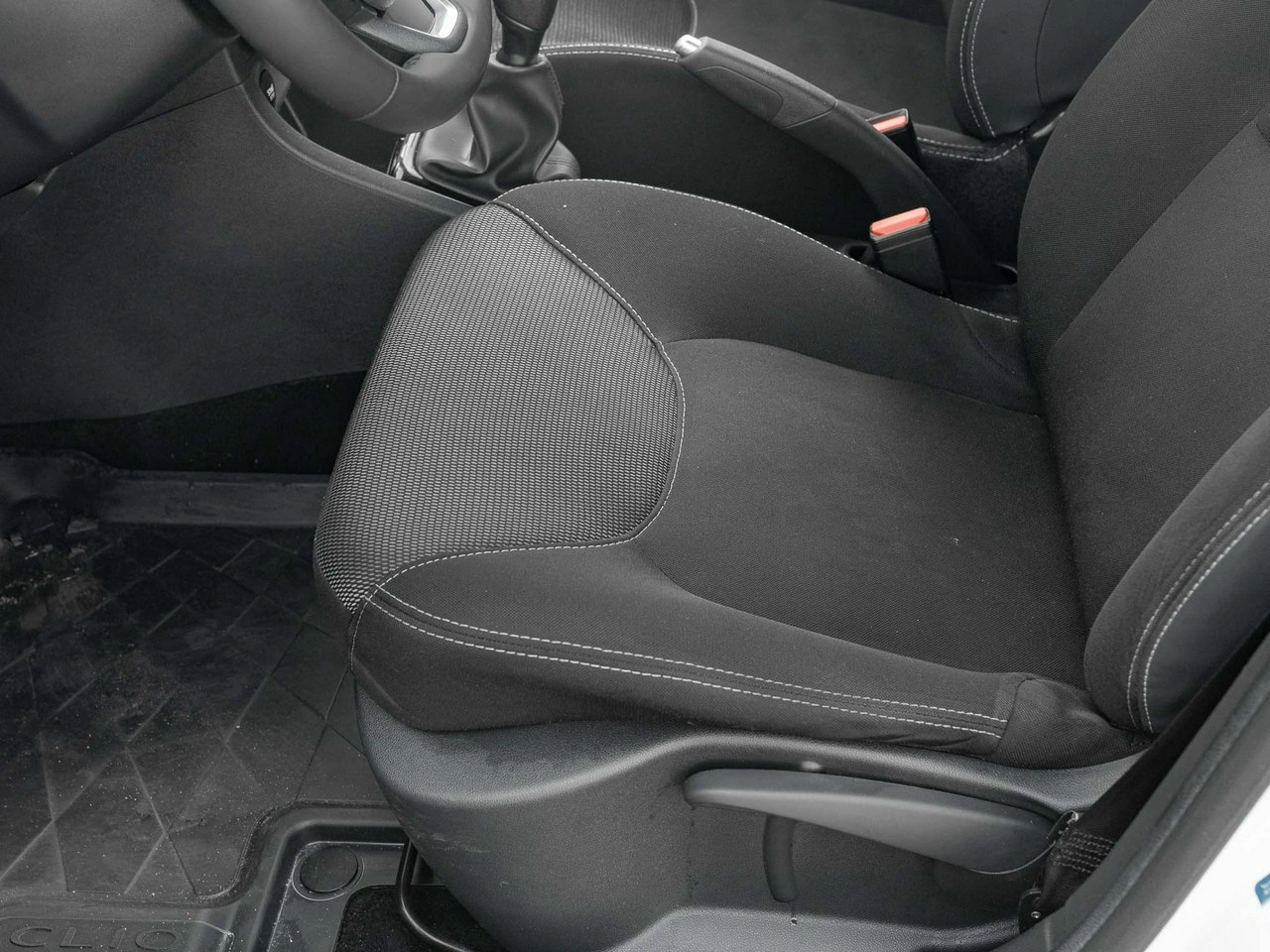 Renault Clio - Zdjęcie 10