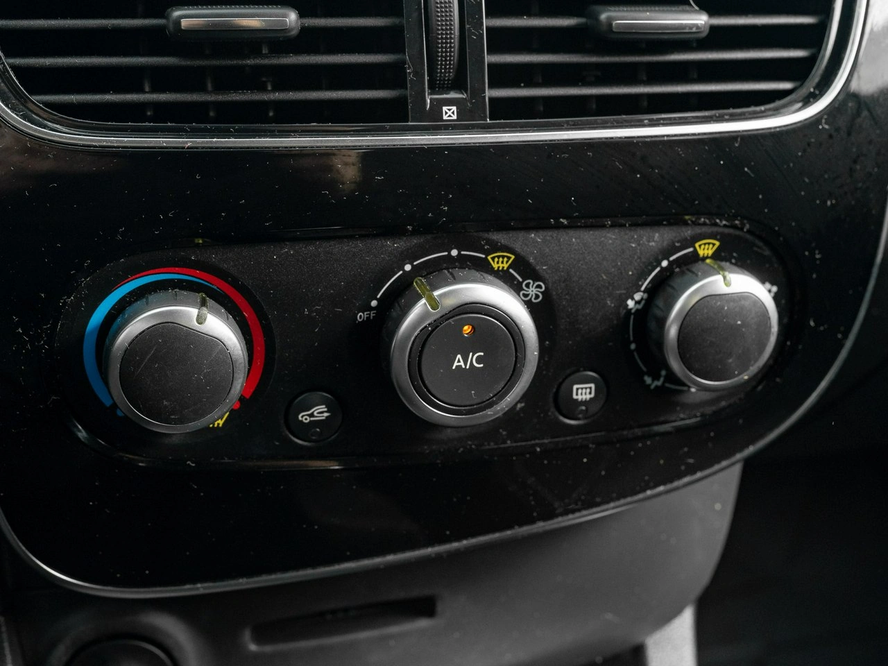 Renault Clio - Zdjęcie 16