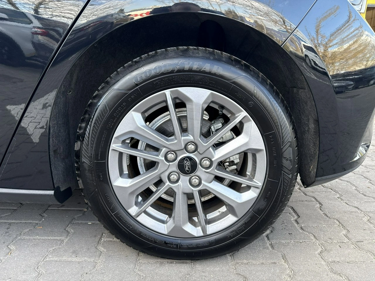 Ford Focus - Zdjęcie 8