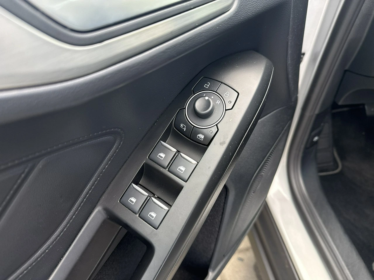 Ford Focus - Zdjęcie 24