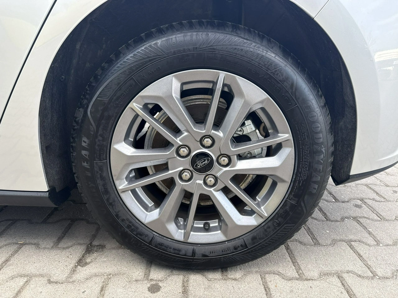 Ford Focus - Zdjęcie 8