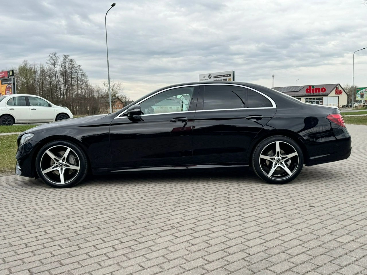 Mercedes E 200 - Zdjęcie 15