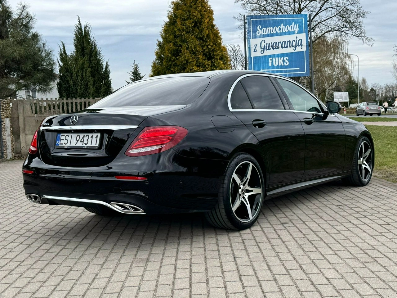 Mercedes E 200 - Zdjęcie 18