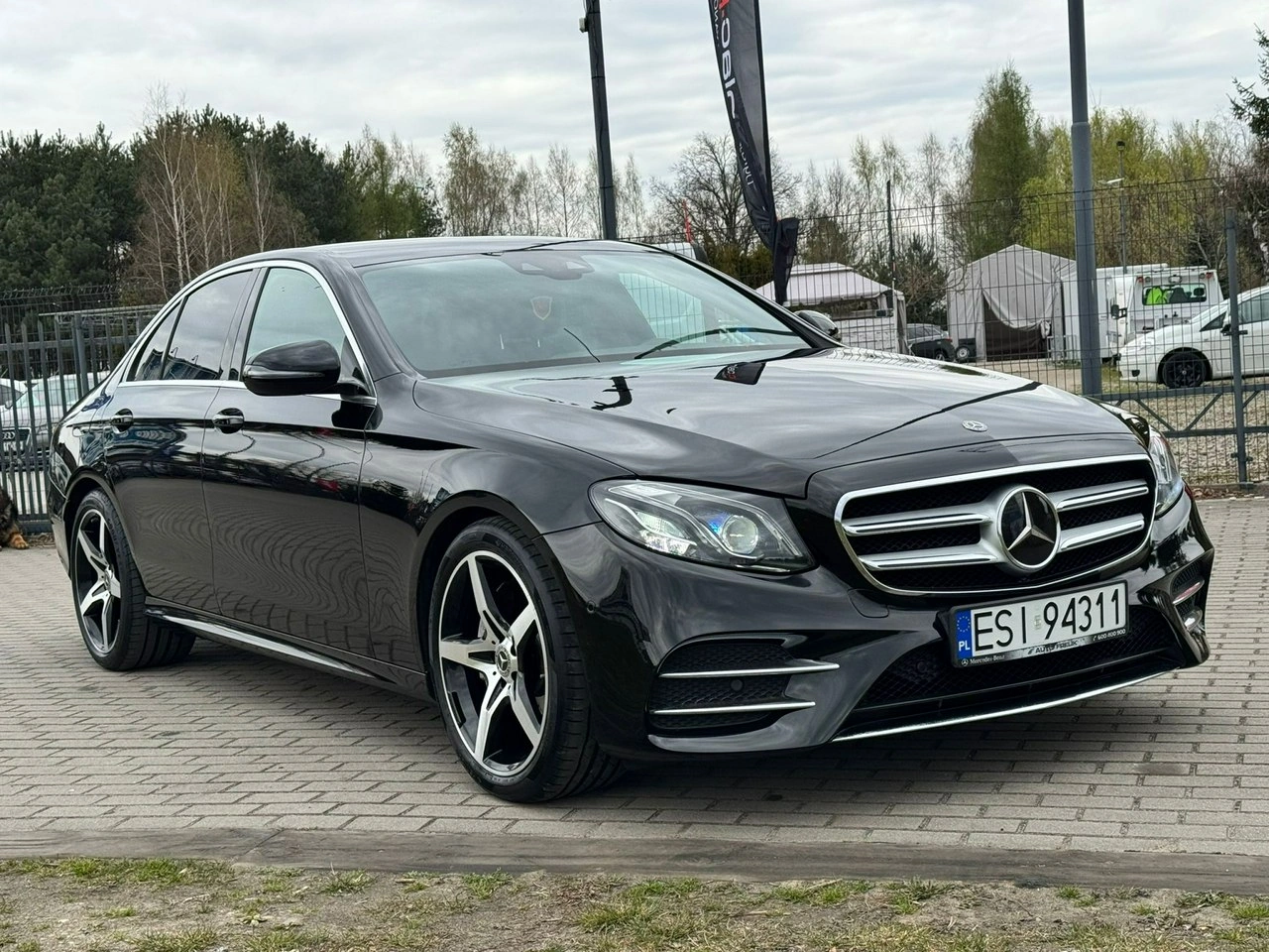 Mercedes E 200 - Zdjęcie 20