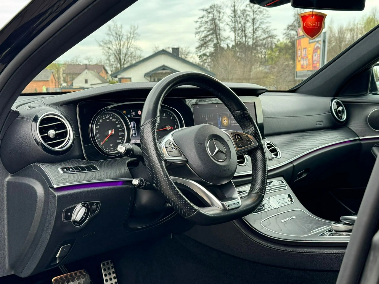 Mercedes E 200 - Zdjęcie 22