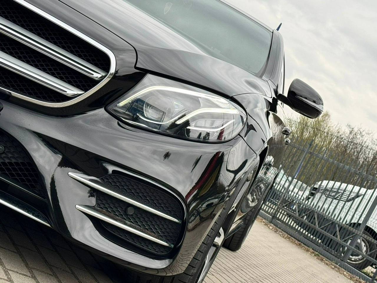 Mercedes E 200 - Zdjęcie 8