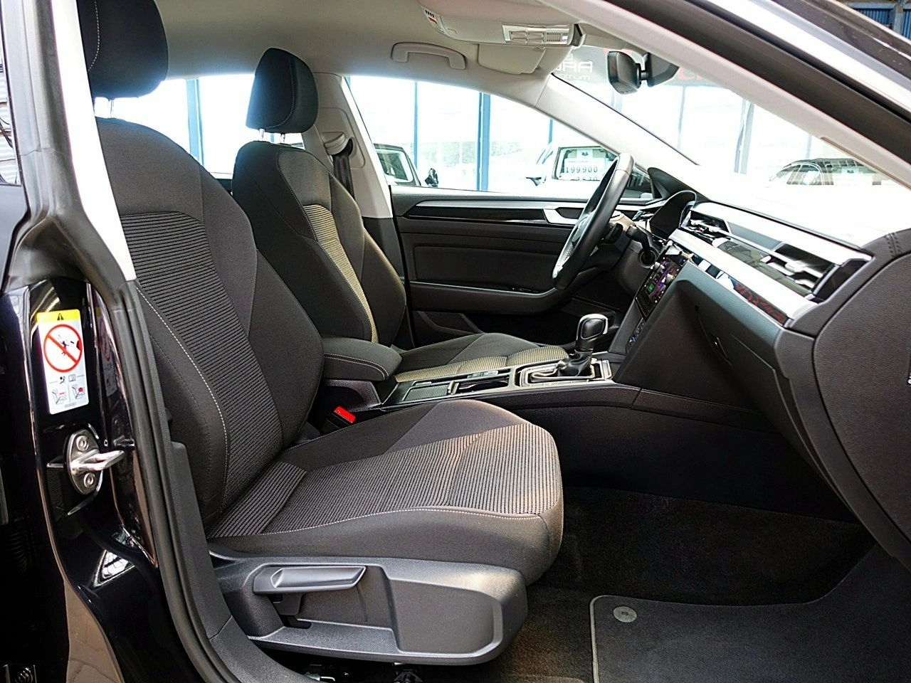 Volkswagen Arteon - Zdjęcie 10