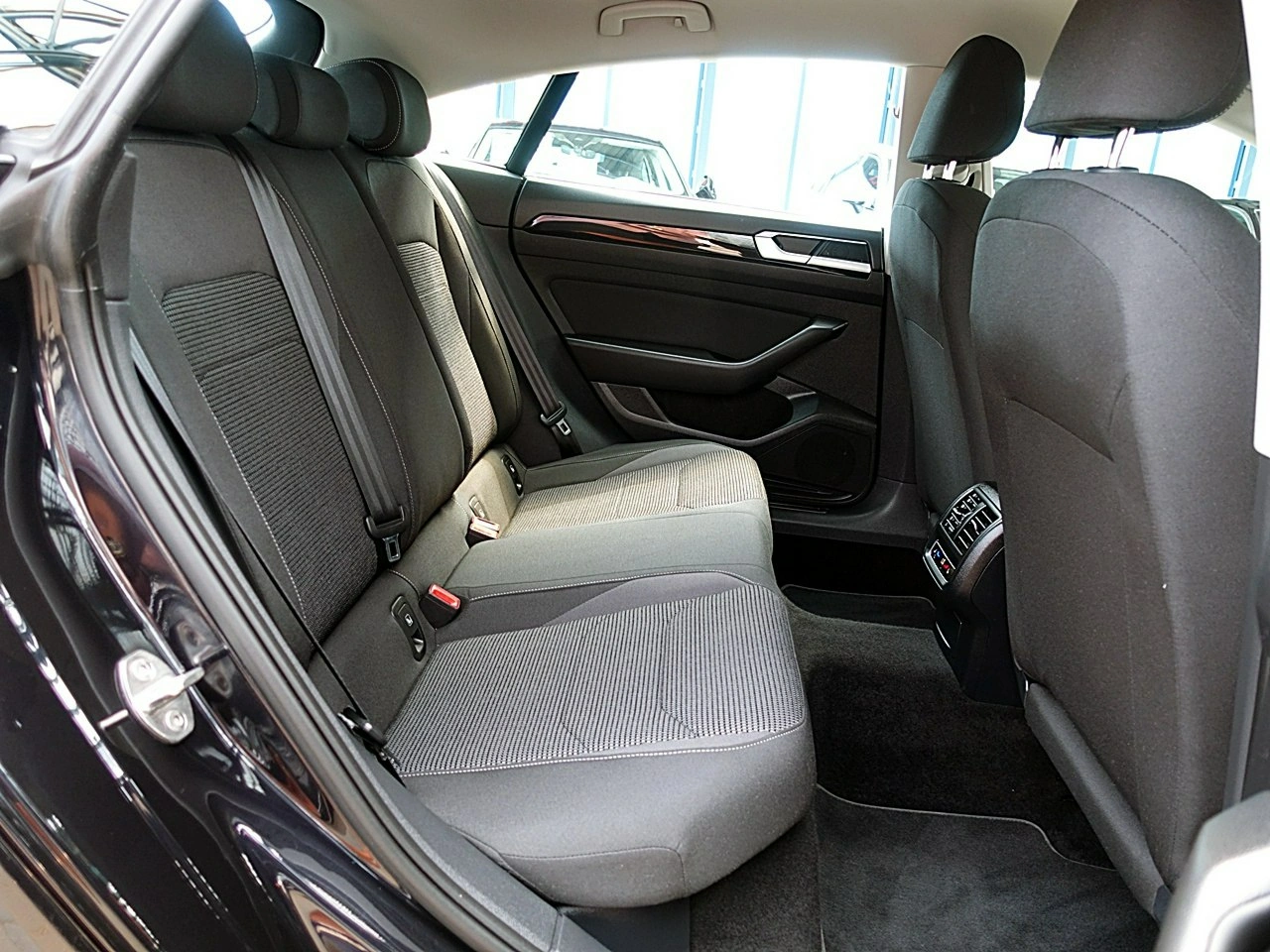 Volkswagen Arteon - Zdjęcie 11