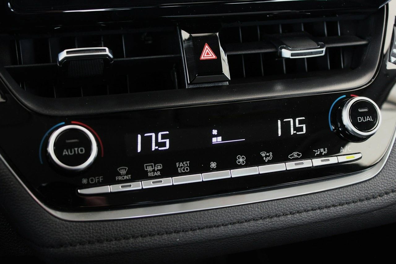 Toyota Corolla - Zdjęcie 15