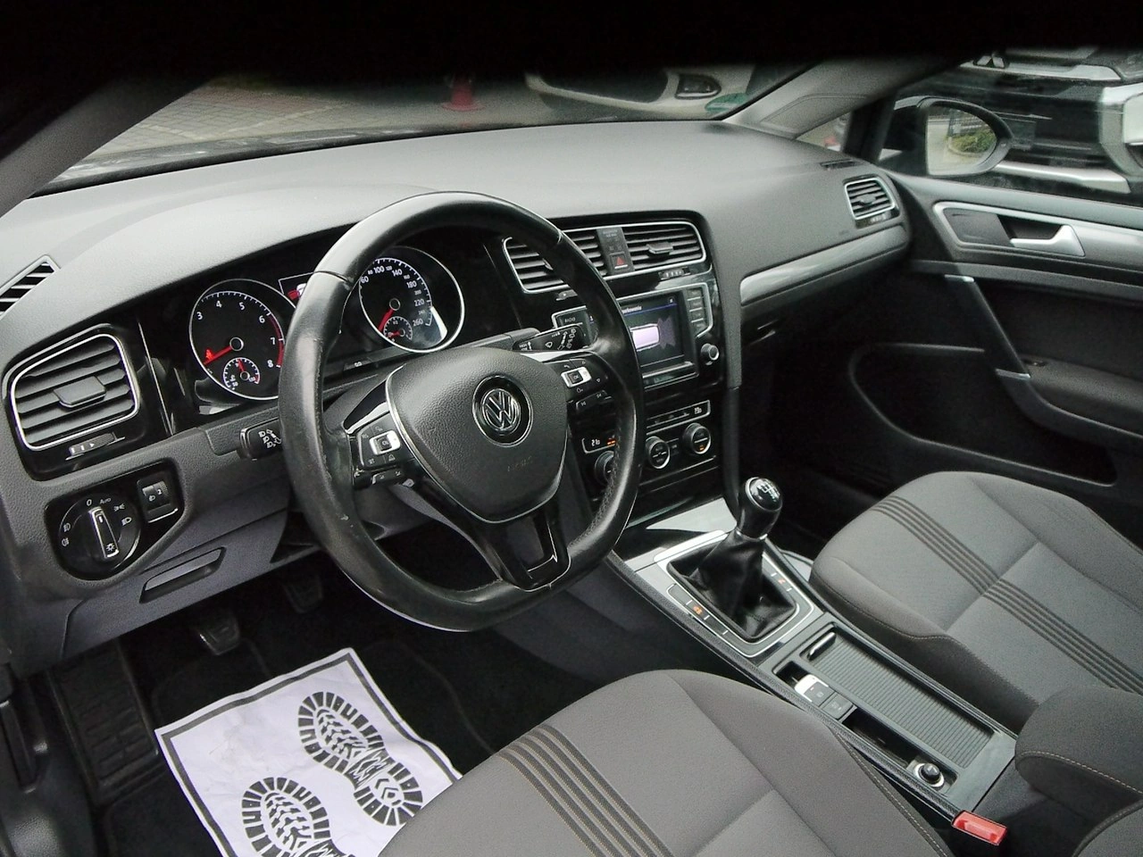 Volkswagen Golf - Zdjęcie 30