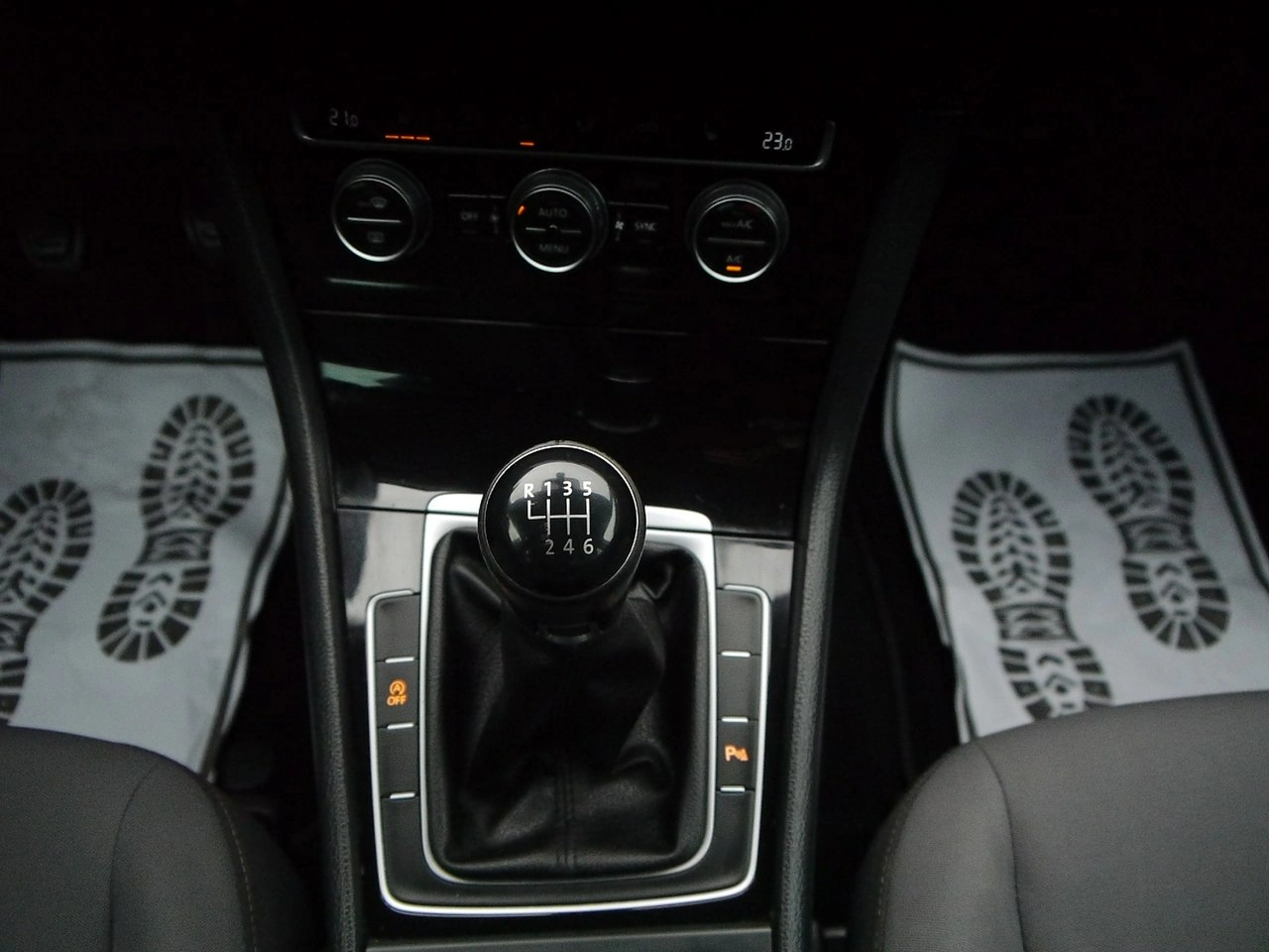 Volkswagen Golf - Zdjęcie 29