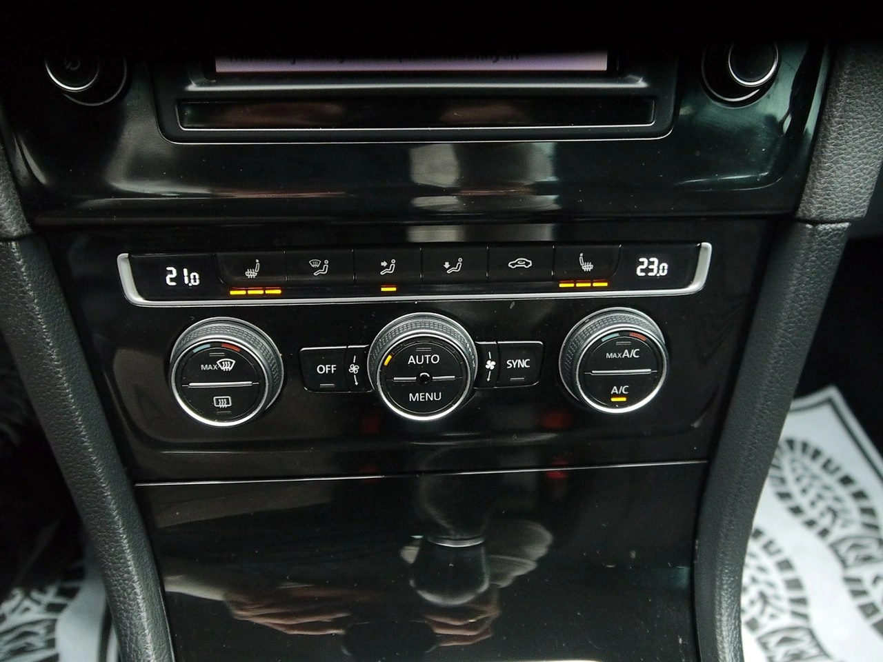 Volkswagen Golf - Zdjęcie 28