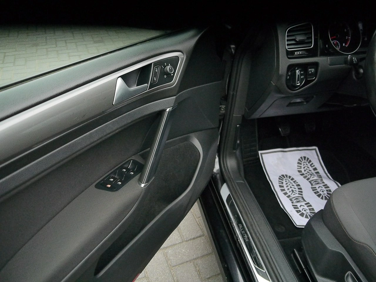 Volkswagen Golf - Zdjęcie 38