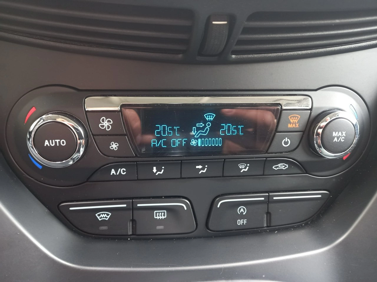 Ford C-MAX - Zdjęcie 32