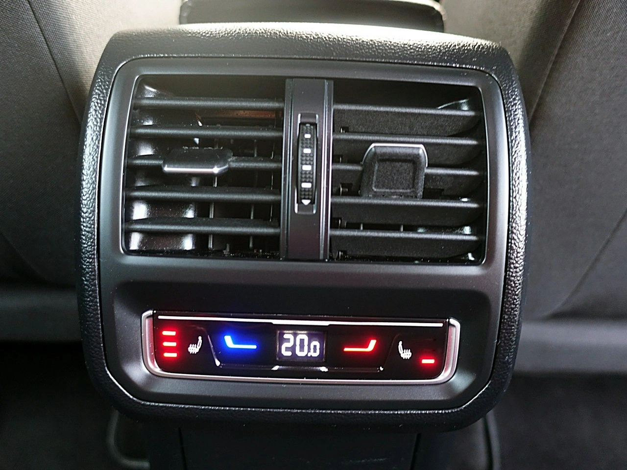 Volkswagen Arteon - Zdjęcie 12