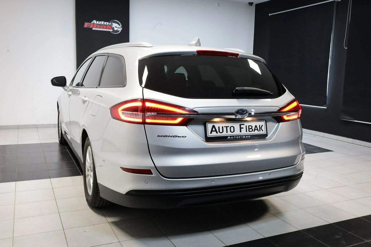 Ford Mondeo - Zdjęcie 9