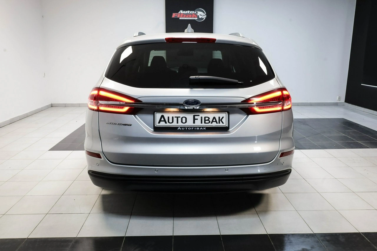 Ford Mondeo - Zdjęcie 10