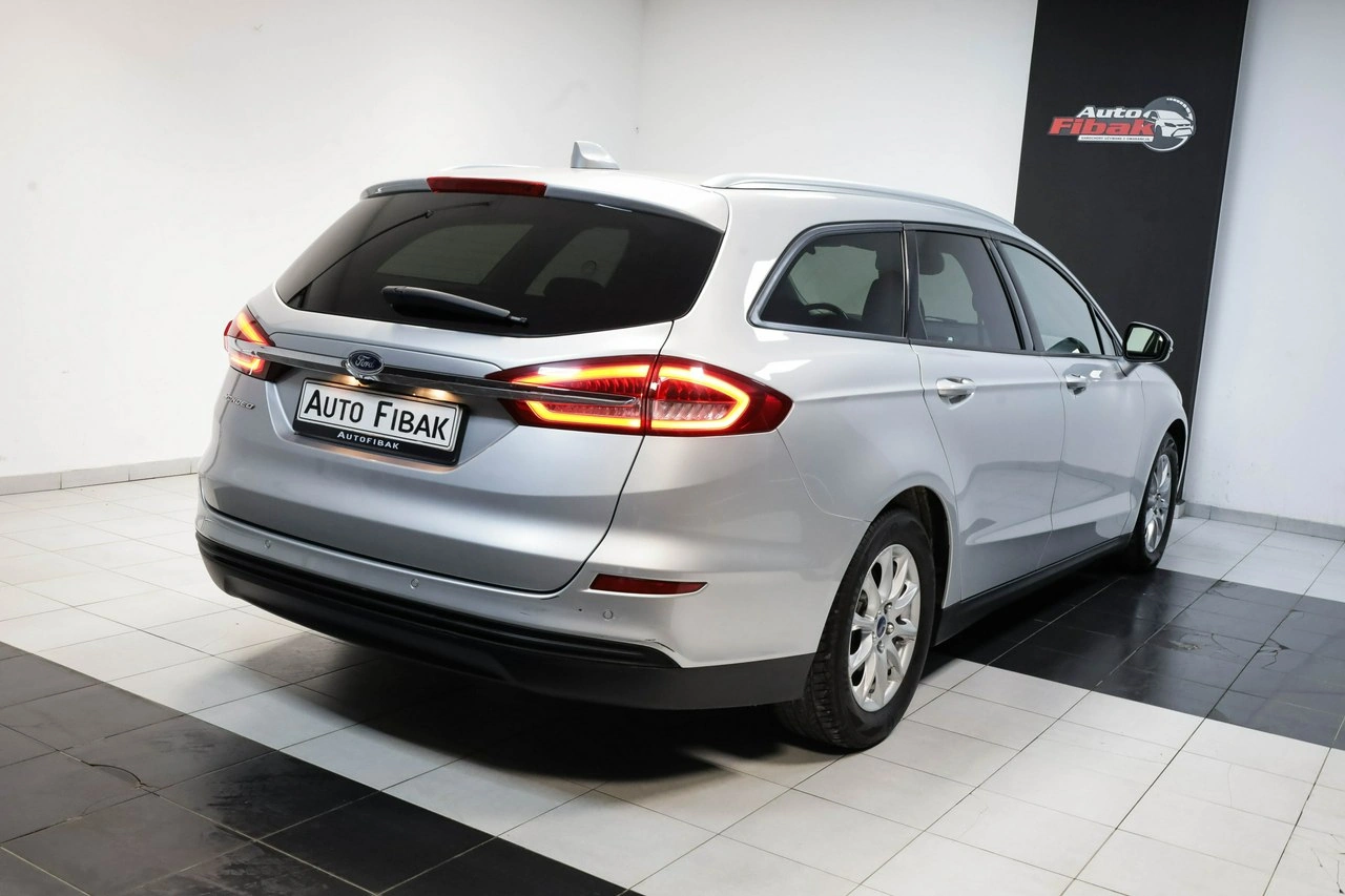 Ford Mondeo - Zdjęcie 11