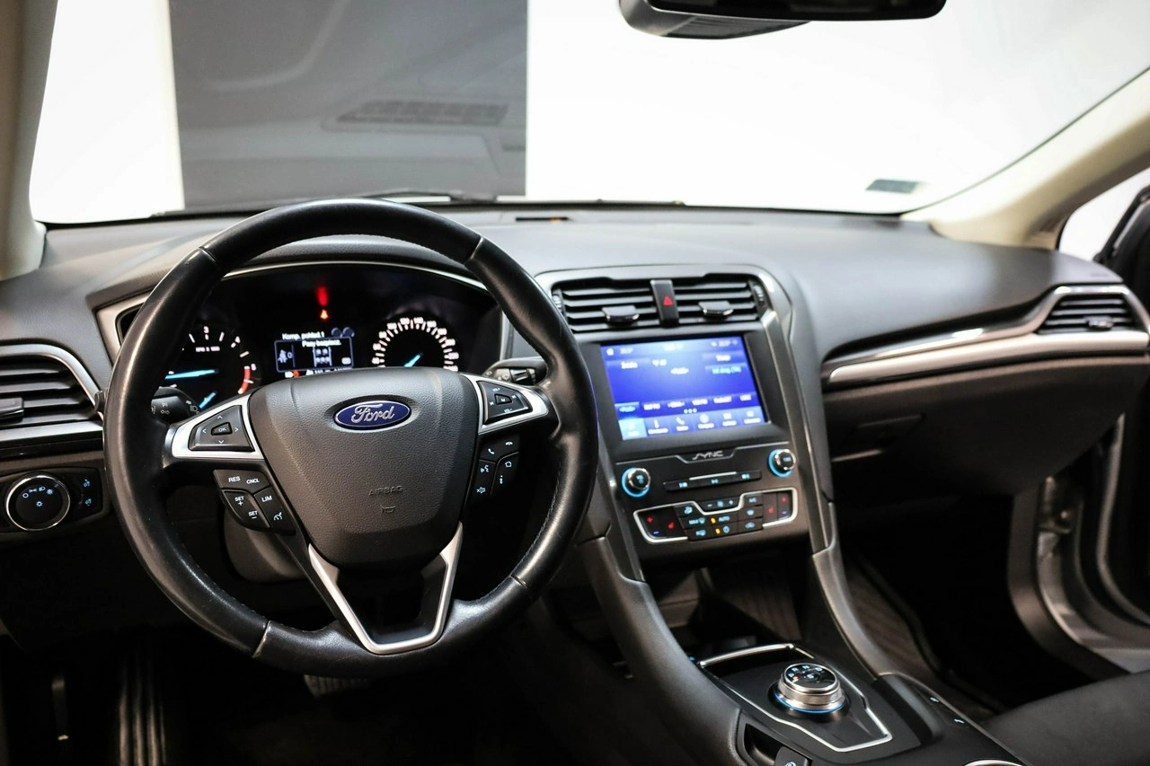 Ford Mondeo - Zdjęcie 16