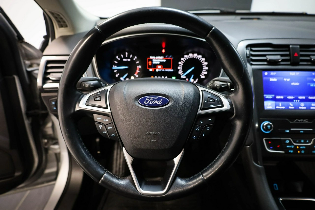 Ford Mondeo - Zdjęcie 18