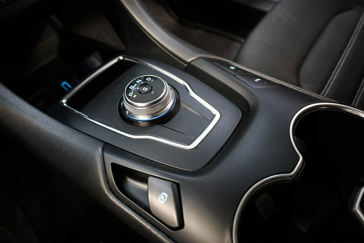 Ford Mondeo - Zdjęcie 22