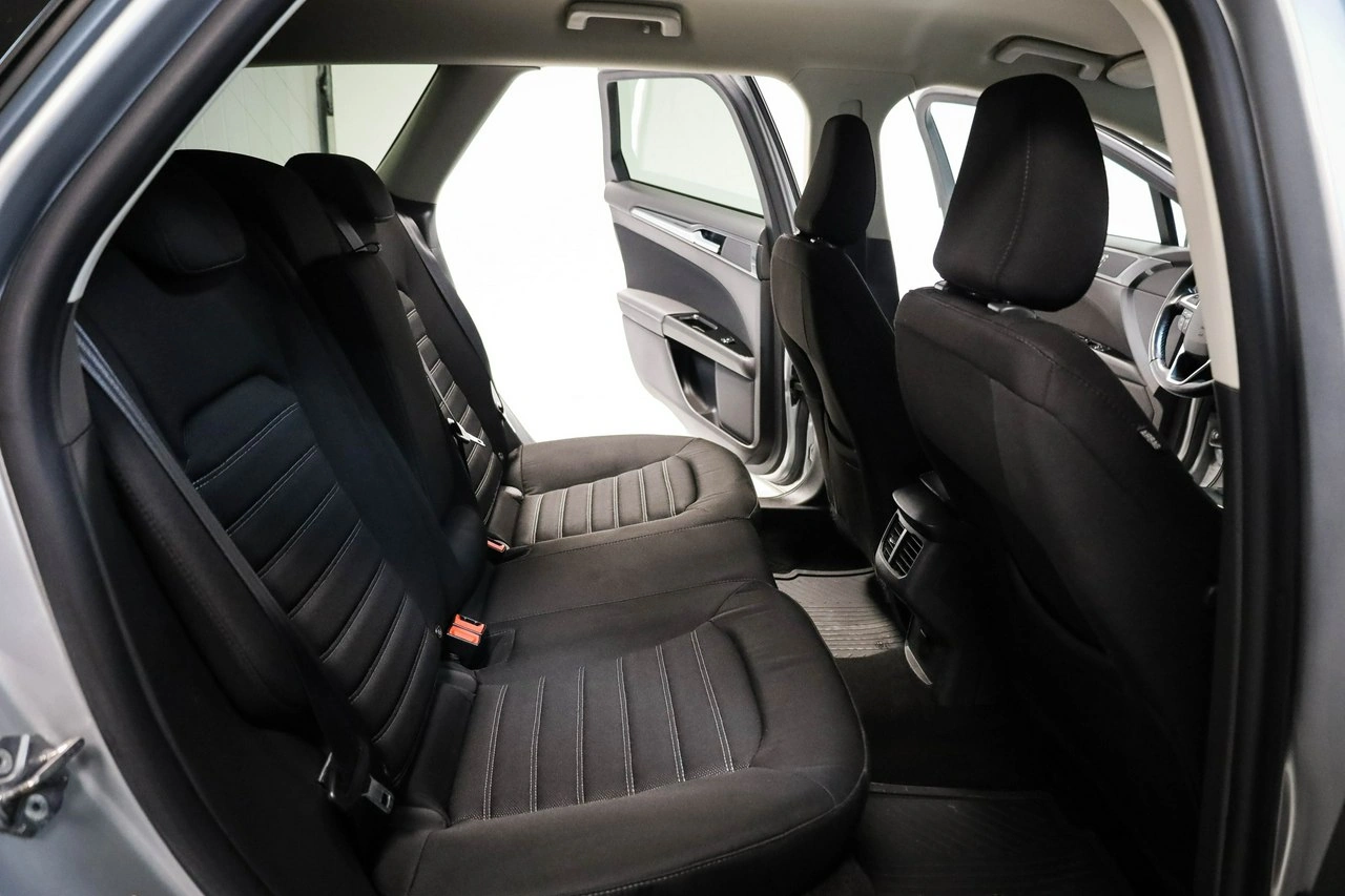 Ford Mondeo - Zdjęcie 26