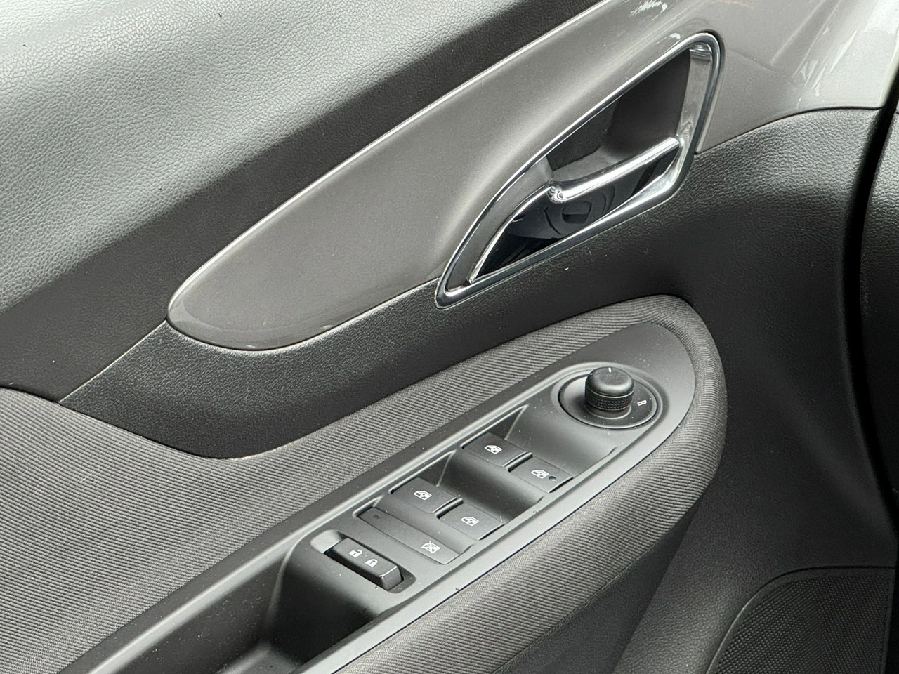 Opel Mokka - Zdjęcie 28