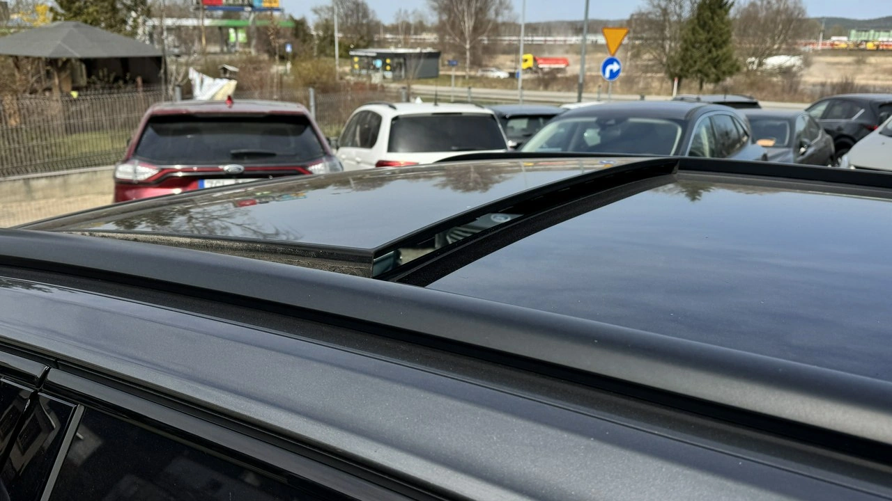 Volkswagen Touareg - Zdjęcie 10