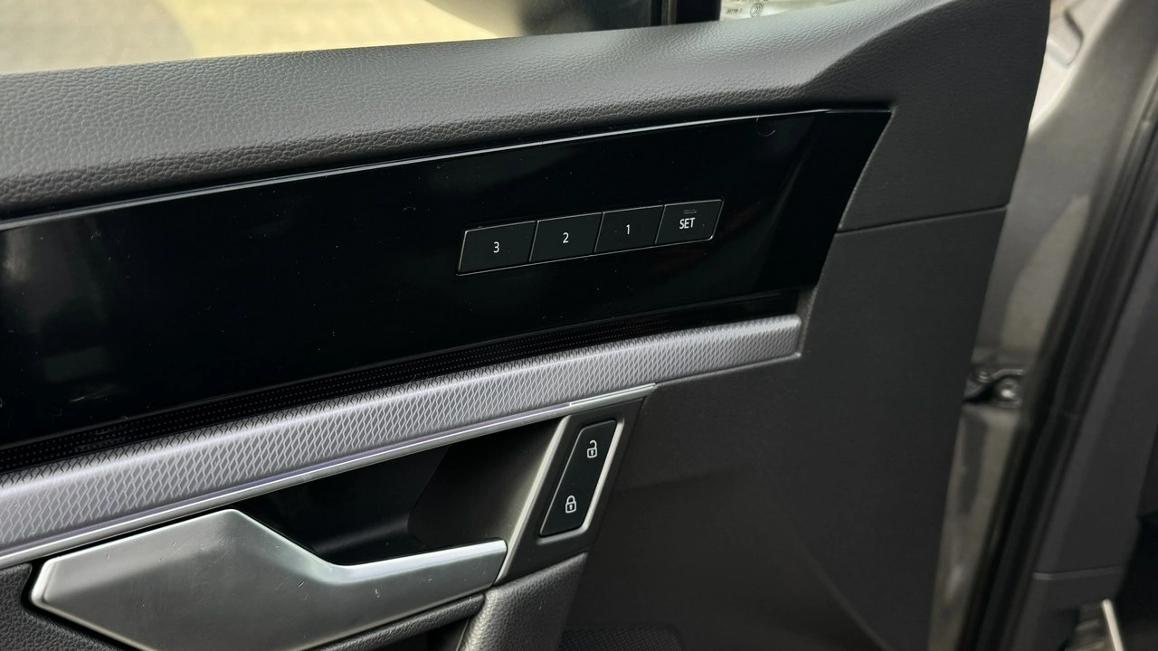 Volkswagen Touareg - Zdjęcie 23