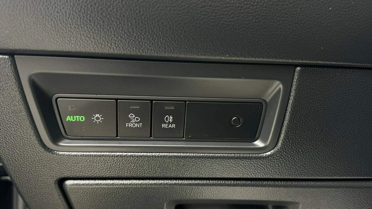 Volkswagen Touareg - Zdjęcie 30