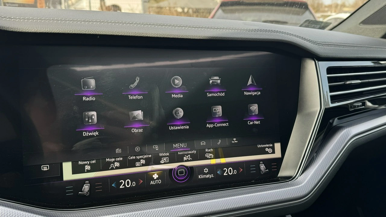 Volkswagen Touareg - Zdjęcie 32