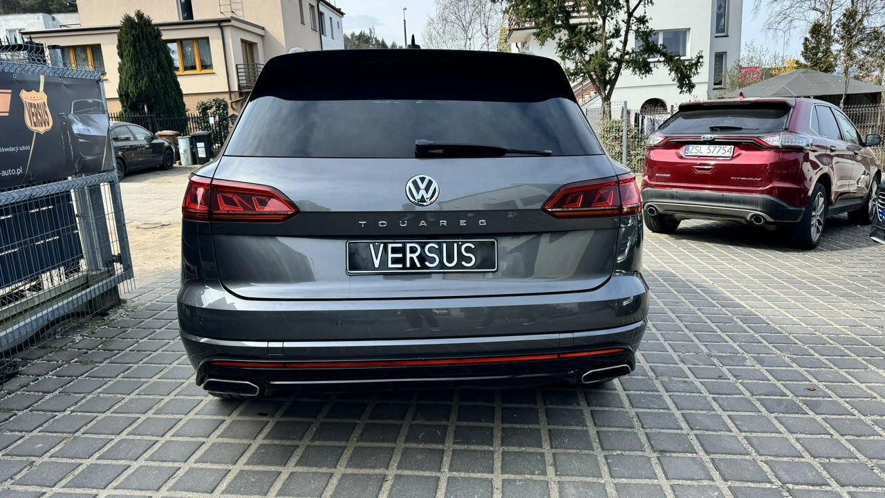 Volkswagen Touareg - Zdjęcie 4