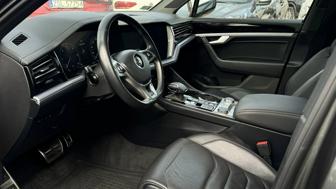 Volkswagen Touareg - Zdjęcie 6
