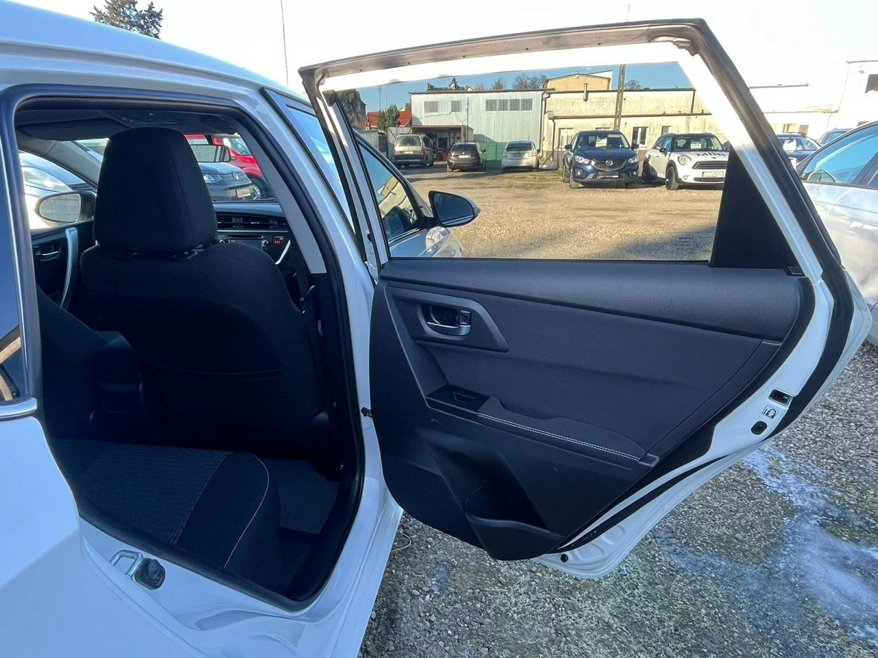 Toyota Auris - Zdjęcie 24