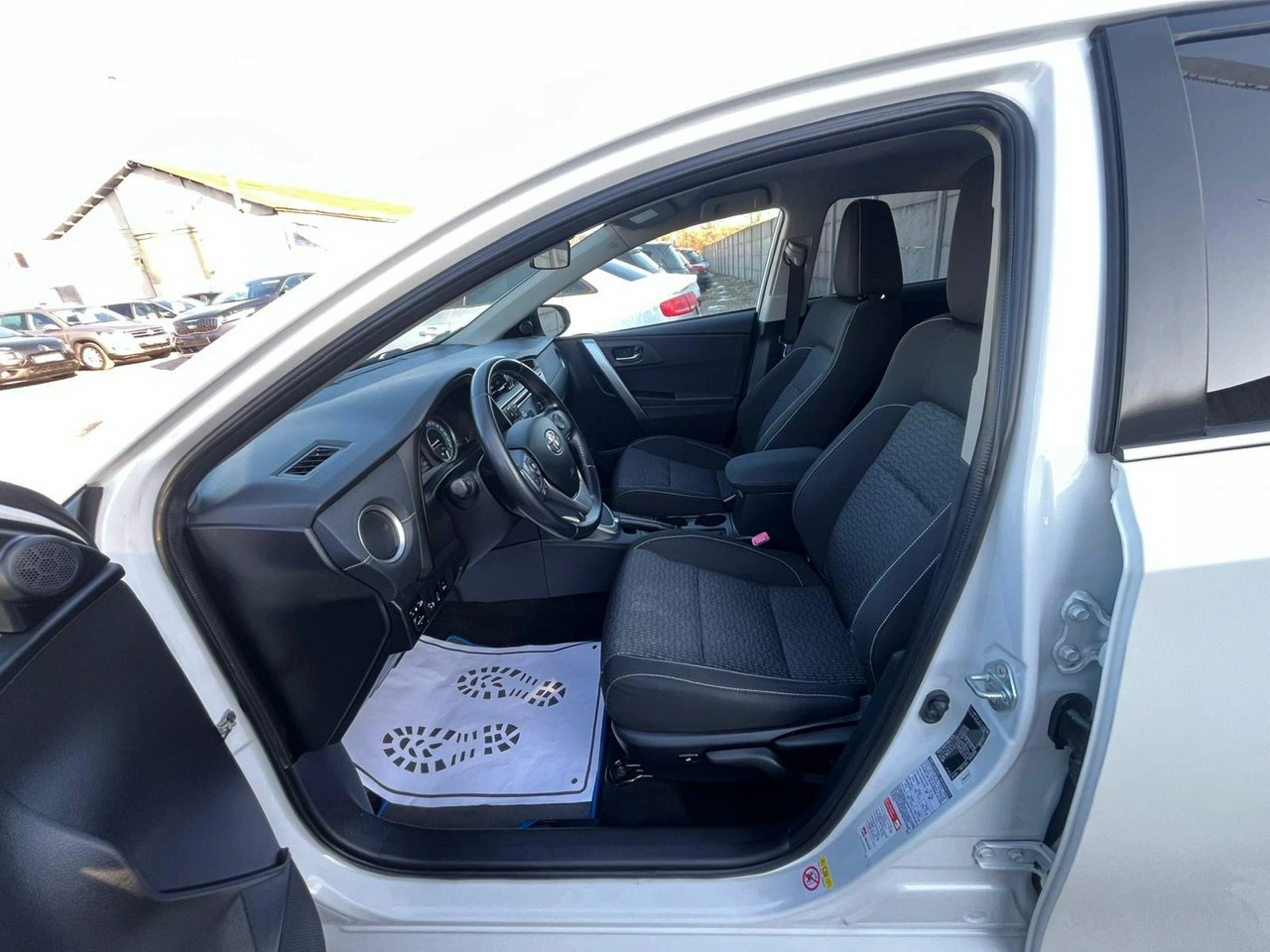 Toyota Auris - Zdjęcie 6