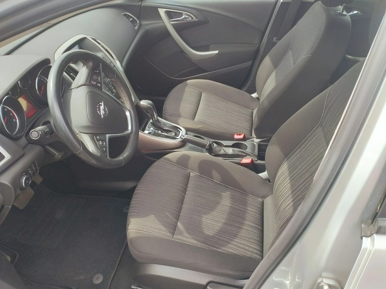 Opel Astra - Zdjęcie 9