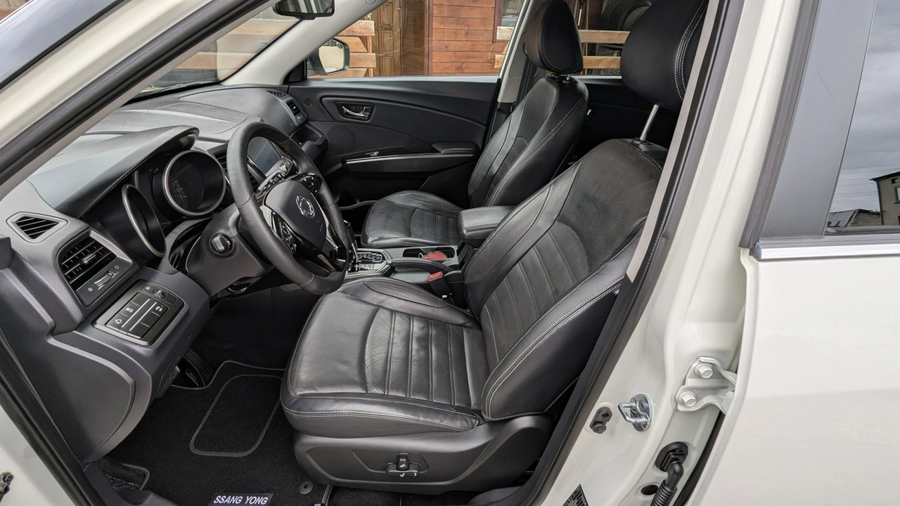 SsangYong XLV - Zdjęcie 13