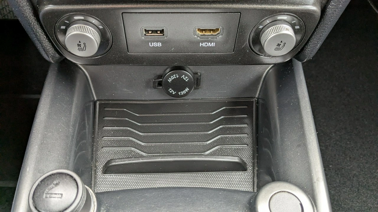 SsangYong XLV - Zdjęcie 27