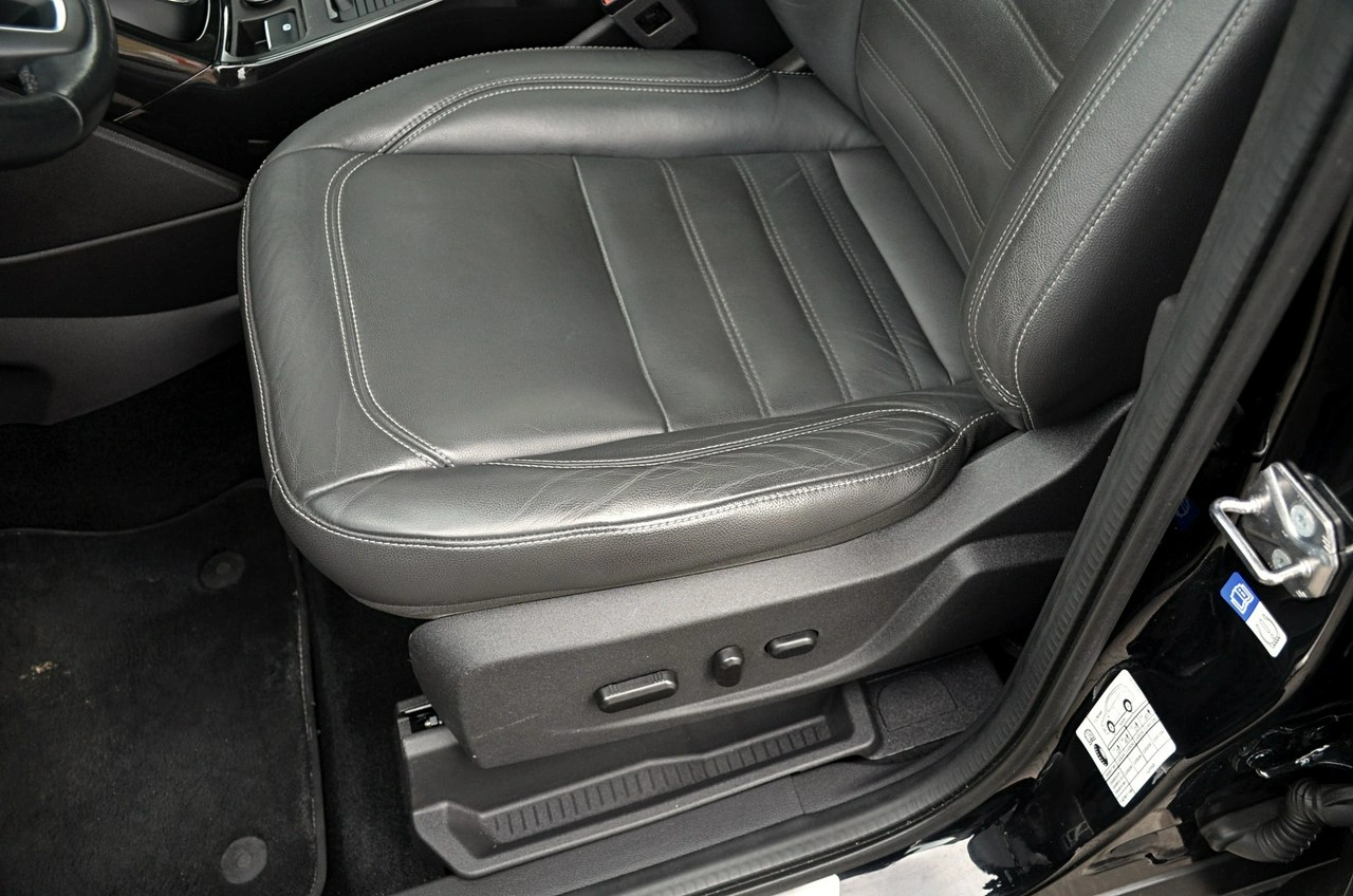 Ford Kuga - Zdjęcie 16