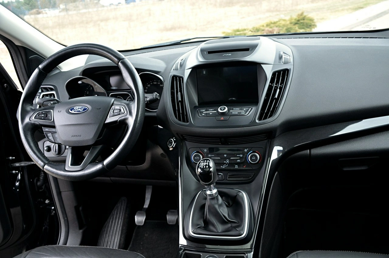 Ford Kuga - Zdjęcie 19