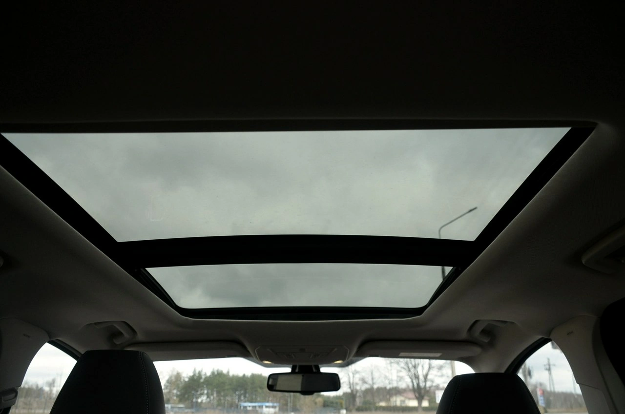 Ford Kuga - Zdjęcie 23