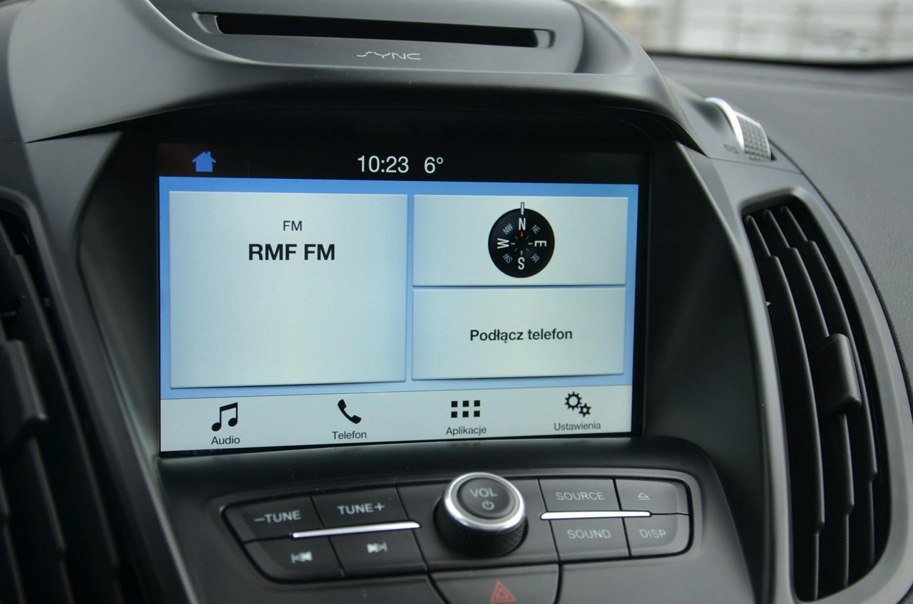 Ford Kuga - Zdjęcie 27