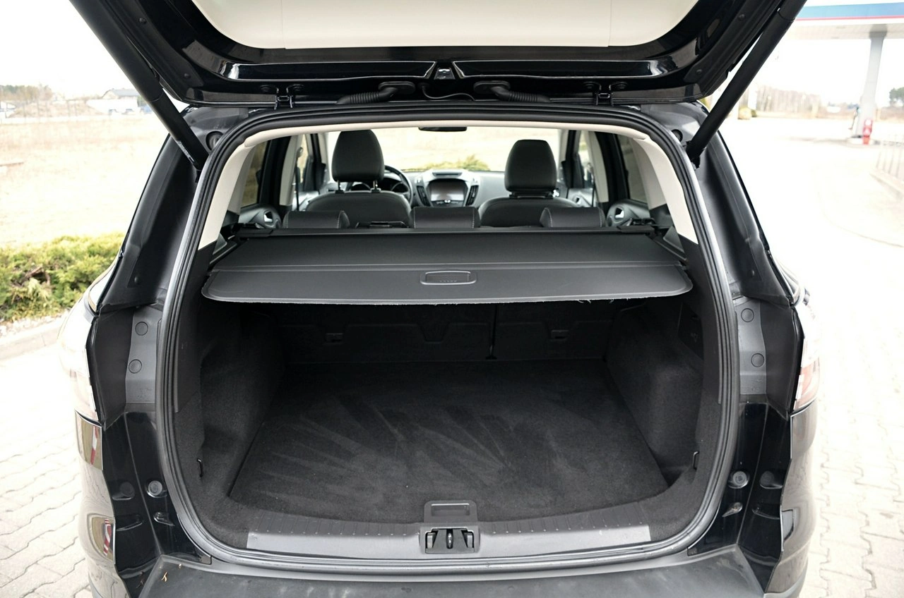 Ford Kuga - Zdjęcie 30