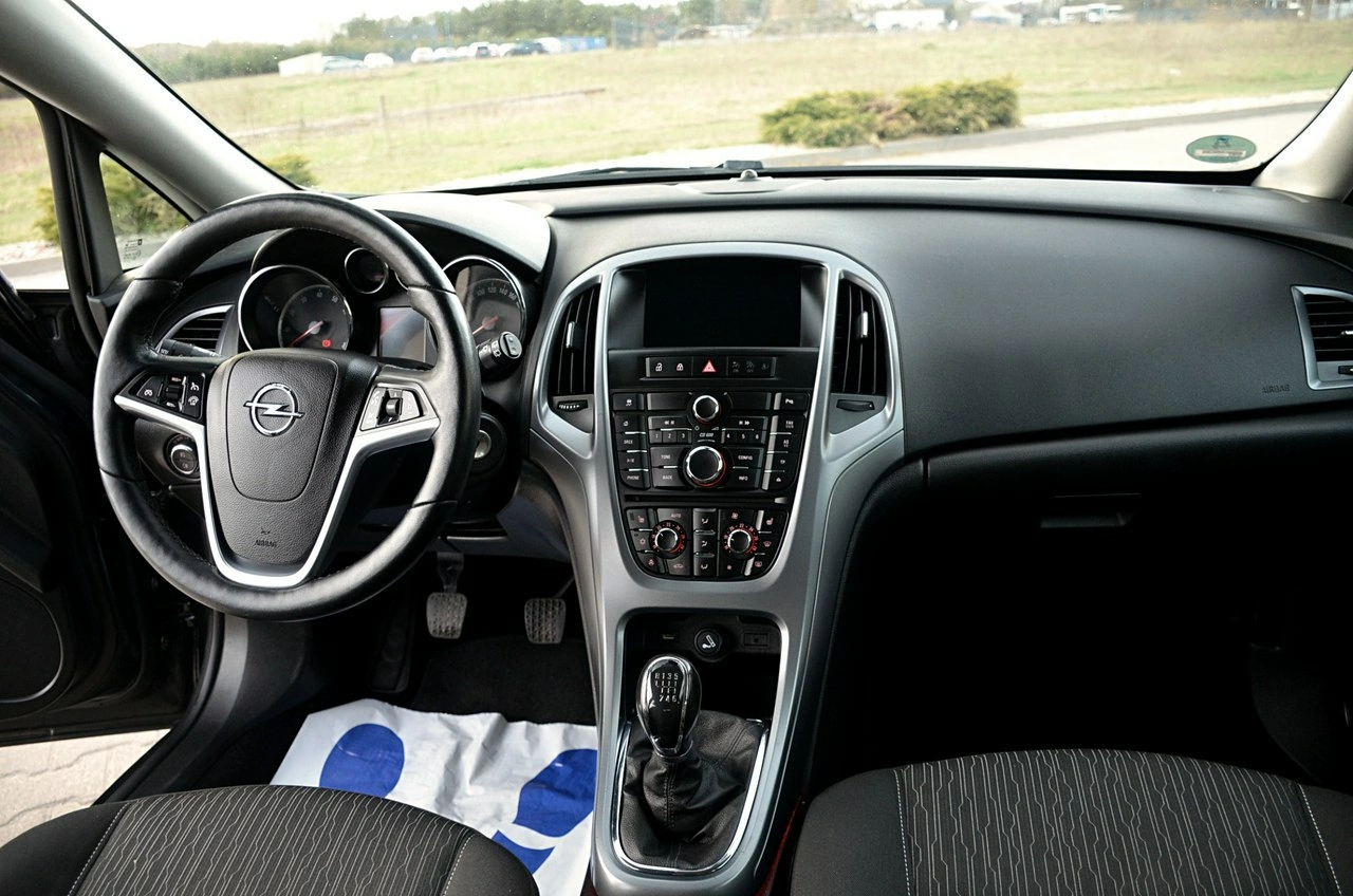 Opel Astra - Zdjęcie 16