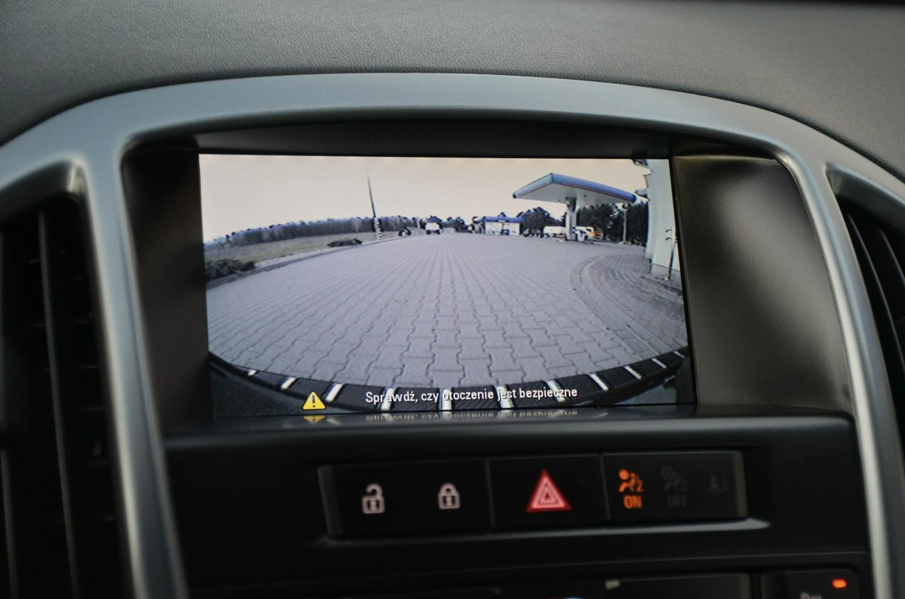 Opel Astra - Zdjęcie 18