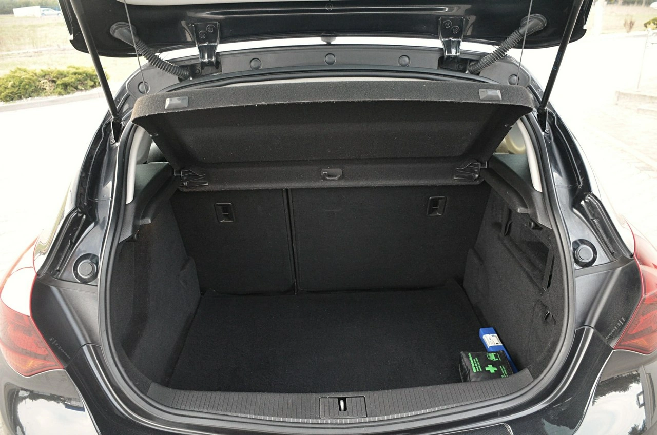 Opel Astra - Zdjęcie 19